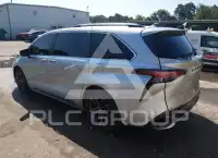 2023 Toyota SIENNA фото