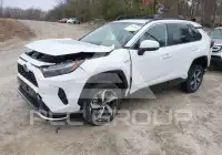 2023 Toyota RAV4 фото