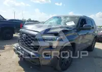 2023 Toyota SEQUOIA фото