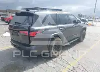 2023 Toyota SEQUOIA фото