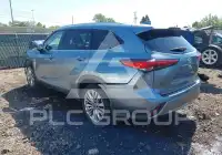 2023 Toyota Highlander photo