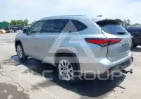 2023 Toyota Highlander фото