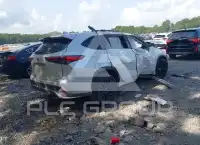 2023 Toyota Highlander фото