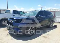 2023 Toyota Highlander фото
