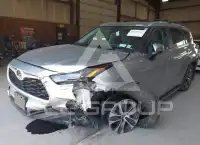 2023 Toyota Highlander photo