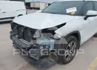 2023 Toyota Highlander photo