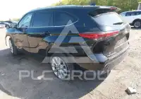 2023 Toyota Highlander фото