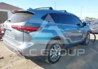 2023 Toyota Highlander фото