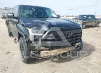 2023 Toyota TUNDRA фото