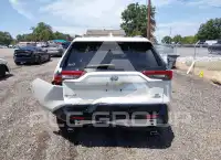 2023 Toyota RAV4 фото