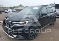 2023 KIA Carnival фото