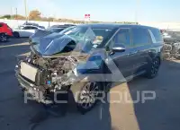 2023 KIA Carnival photo