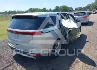 2023 KIA Carnival фото