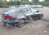 2023 KIA Forte фото