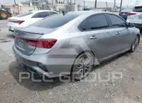 2023 KIA Forte фото