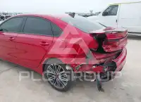 2023 KIA Forte фото