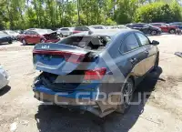 2023 KIA Forte фото