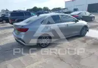 2023 KIA Forte фото