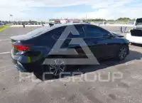 2023 KIA Forte фото