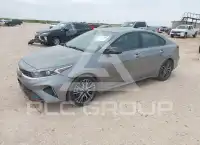 2023 KIA Forte фото