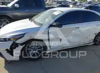2023 KIA Forte фото