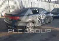2023 KIA Forte фото