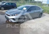 2023 KIA Forte фото