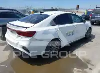 2023 KIA Forte фото