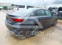 2023 KIA Forte фото