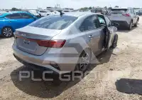 2023 KIA Forte фото