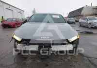 2023 KIA K5 photo