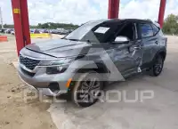 2023 KIA Seltos photo