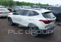 2023 KIA Seltos photo