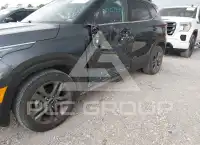 2023 KIA Seltos фото