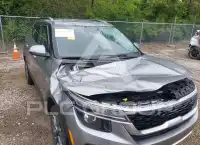 2023 KIA Seltos фото