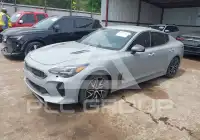 2023 KIA Stinger фото