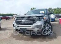 2023 Ford EXPLORER photo