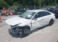 2023 Hyundai Elantra фото