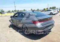 2023 Hyundai Elantra photo