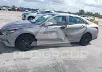 2023 Hyundai Elantra фото