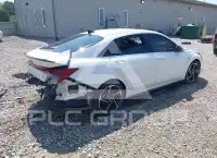 2023 Hyundai Elantra фото