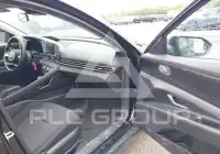 2023 Hyundai Elantra фото