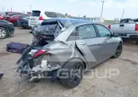 2023 Hyundai Elantra фото