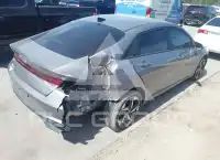 2023 Hyundai Elantra фото