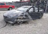 2023 Hyundai Elantra фото