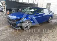 2023 Hyundai Elantra фото