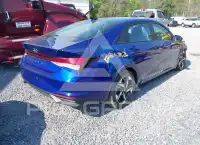 2023 Hyundai Elantra фото