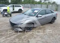 2023 Hyundai Elantra фото