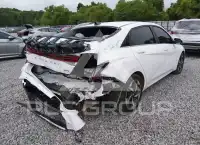 2023 Hyundai Elantra photo