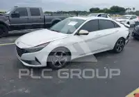 2023 Hyundai Elantra photo